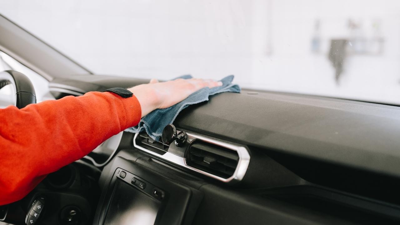 Ultimate Guide to the Best Car Dashboard Cleaners